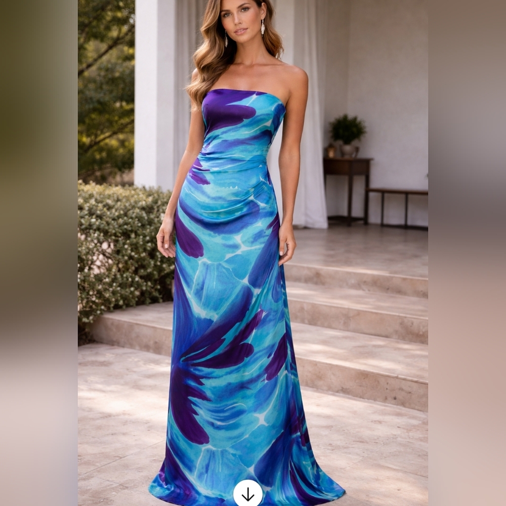 FAVIANA strapless turquoise dress, built in bra, great condition, size 2